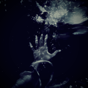 ' SIREN STRAINED ' Temptation Of The Seas